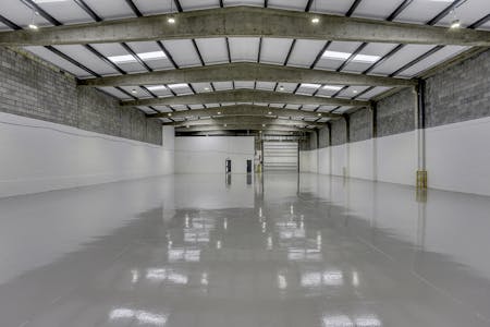 Units 6 & 7 Lakeside Industrial Estate, Colnbrook, Industrial/Logistics / Industrial / Warehouse To Let - Unit 6 - warehouse
