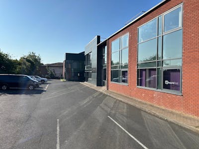 Suite 3, Sterling House, Shrewsbury, Office To Let - 8a4cece02adf404090f2cbed2aaa80d9.jpg