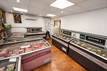 89 Warwick Street, Leamington Spa, Leisure / Retail To Let - edited internal 5.png