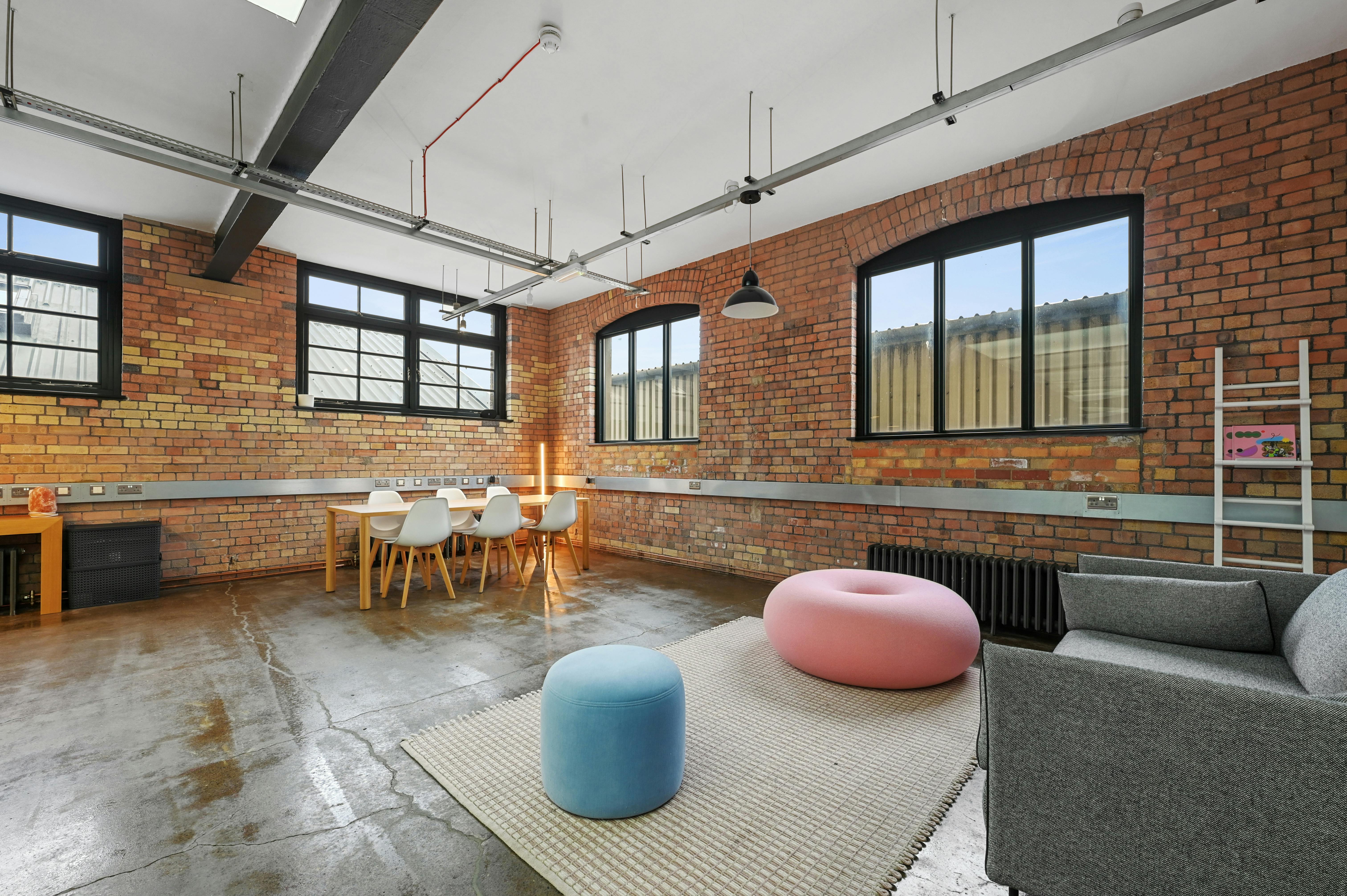 Office in London - photo 4