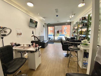 78, Park Street, Luton, Retail / High Street Retail / Retail - In Town To Let - IMG_1891.JPG