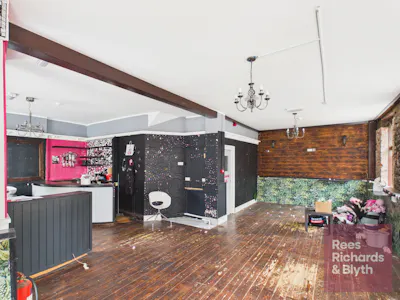 46 Murray Street, Llanelli, Leisure / Retail / Retail - In Town For Sale - CAM03725G0-PR0105-STILL004.jpg