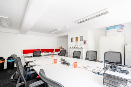 4th Floor - Coopers Hall, 13 Devonshire Square, London, Office To Let - Devonshire Sq 13 4F - Low Res 2.jpg