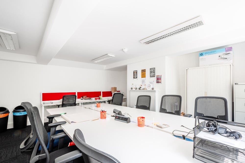 4th Floor - Coopers Hall, 13 Devonshire Square, London, Office To Let - Devonshire Sq 13 4F - Low Res 2.jpg