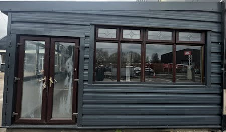 Yorkshire Medical Centre, Parkgate Complex, Rotherham, Automotive / Business Units / Class E Retail / Leisure / D1 (Non Residential Institutions) / E (Commercial / Business / Service) / Other To Let - PHOTO-2026-02-26-13-12-13 2.jpg