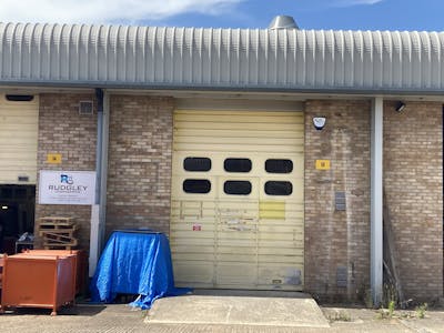 13 Rabans Close, Rabans Lane Industrial Estate, Aylesbury, Industrial To Let - 6.jpeg