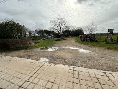 Blackmires Lane, Towcester, Light Industrial / Office / Warehouse To Let / For Sale - processed-EF5C3088-989D-4F8D-AF04-3A39C1478976.jpeg