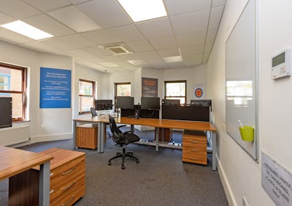Unit 6 The Cloisters, 11-12 George Road, Birmingham, Office To Let - 6 The Cloisters_033.jpg
