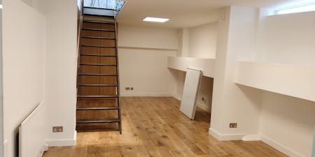 Unit 1A Woodstock Studios, London, Office To Let - 20191208 Woodstock 2.jpg
