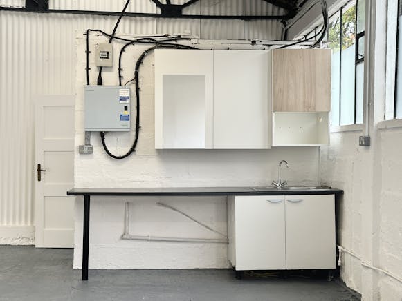 Unit 10C, Mimram Road, Hertford, Industrial To Let - IMG_3501.JPG