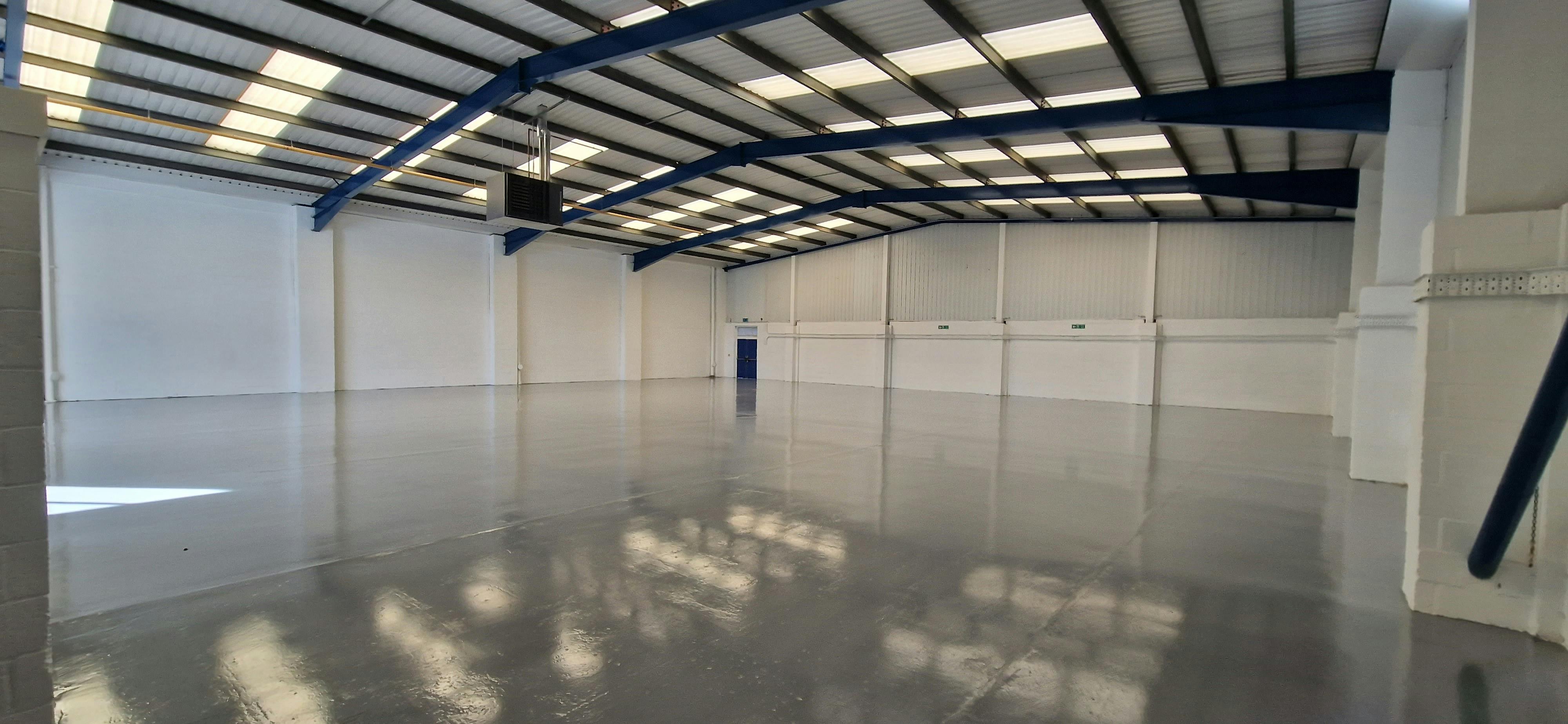 Industrial Unit in Southampton - photo 3