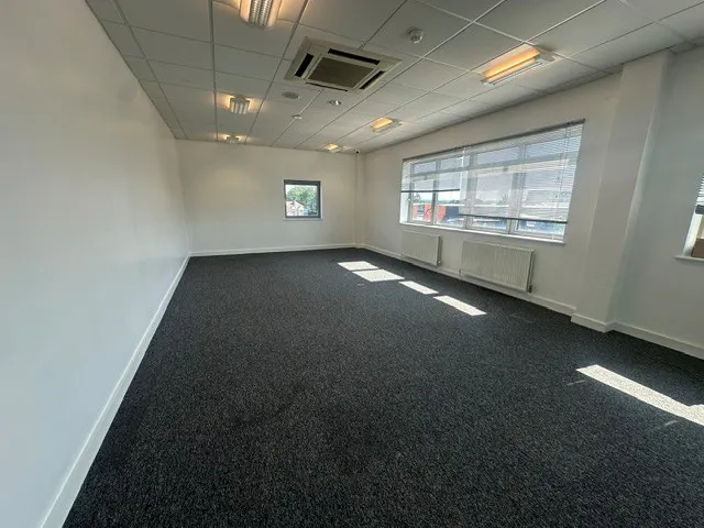 First Floor, Unit 15, Slough, Offices To Let - Slough Interchange int 3.jpg