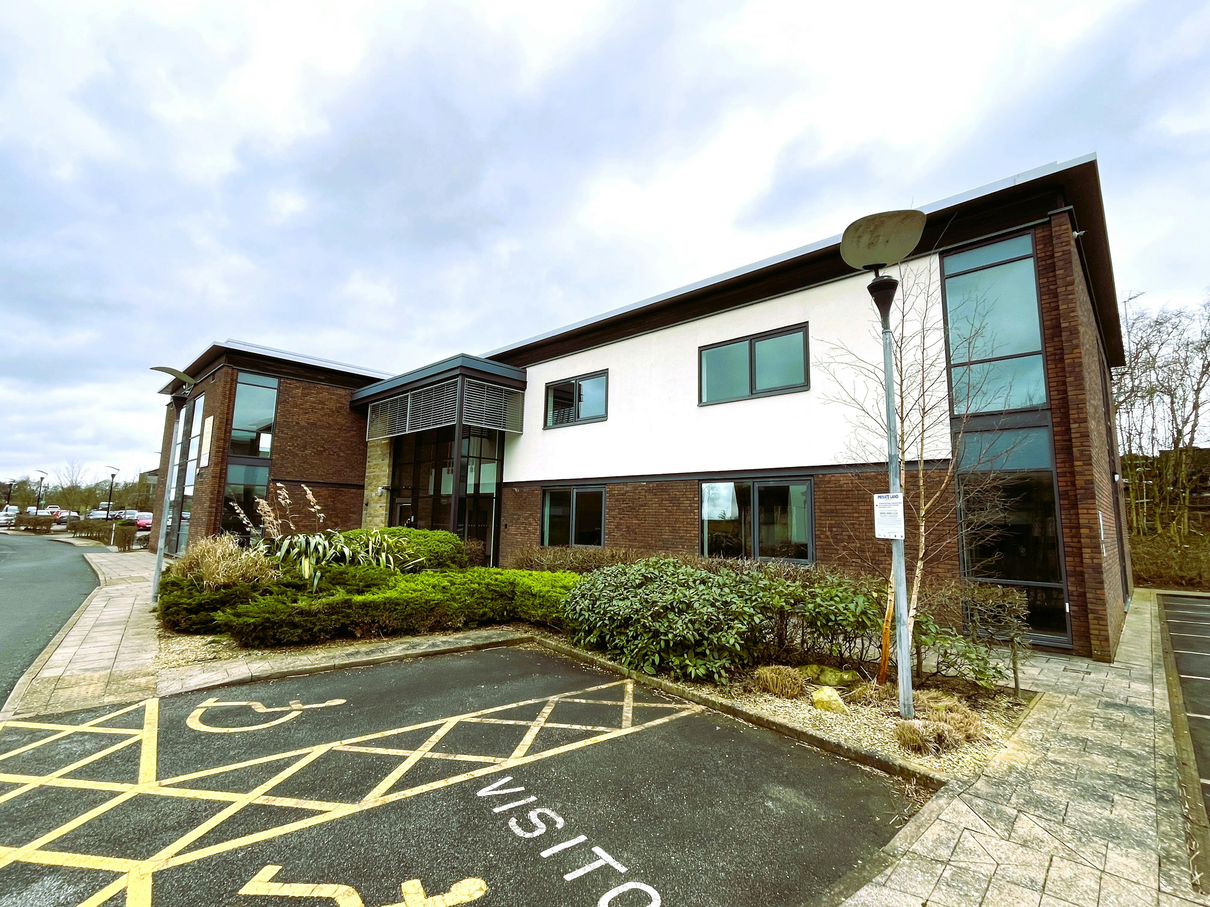 Unit 5, Airport West, Leeds, Office To Let - IMG_6613.JPG