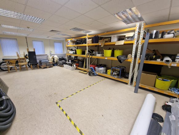 Unit 19 Campbell Court, Bramley, Nr Basingstoke, Industrial / Office For Sale - 20251128_133648.jpg