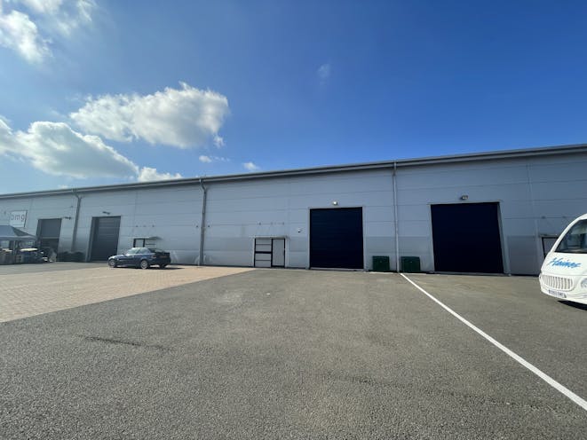Unit 2 Rydon Business Centre, Leatherhead, Warehouse & Industrial To Let - IMG_0630.jpg