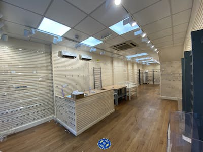 61 Tottenham Court Road, London, Retail To Let - IMG_4315.jpg