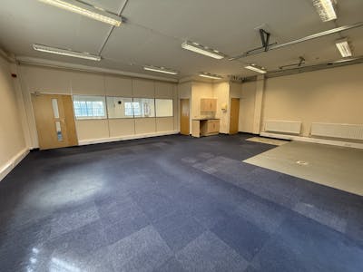 Unit C9, Endeavour Business Park, Havant, Business Park / Industrial / Office / Other / Warehouse To Let - IMG_0586.jpg