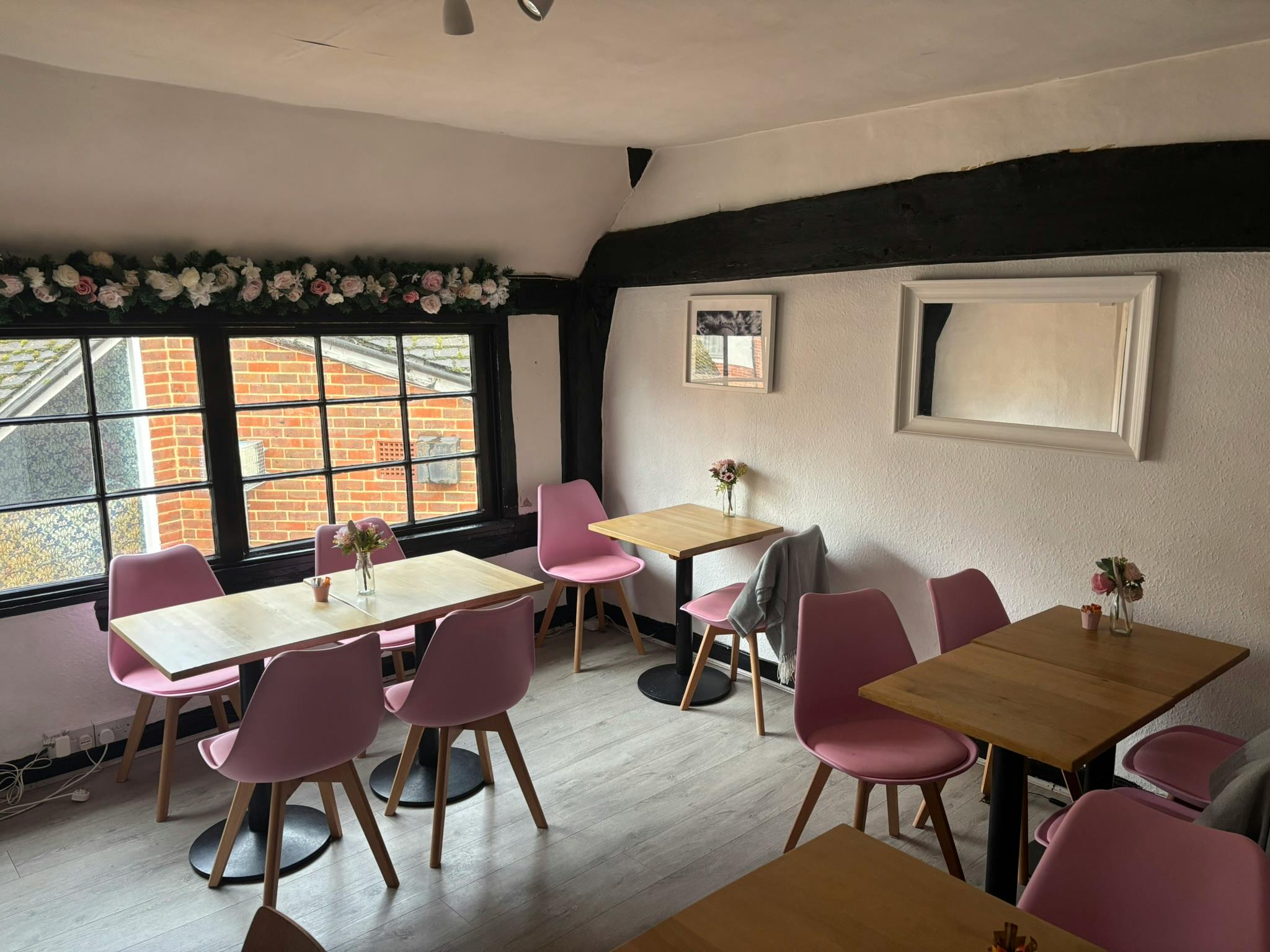 2 Curfew Yard, Windsor, Offices / Retail To Let - IMG_7304.JPEG