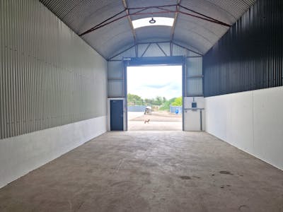 Maryville, Glanmire, Warehouse To Let - internal 2.jpg
