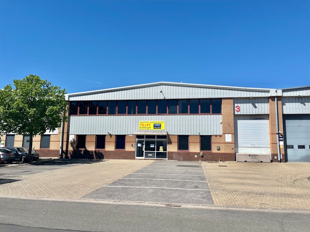 3 Beta Way - 3 Beta Way Egham - Main 1.jpg