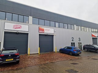 2 Chineham Point, Basingstoke, Industrial / Warehouse To Let - 20251114_114044.jpg