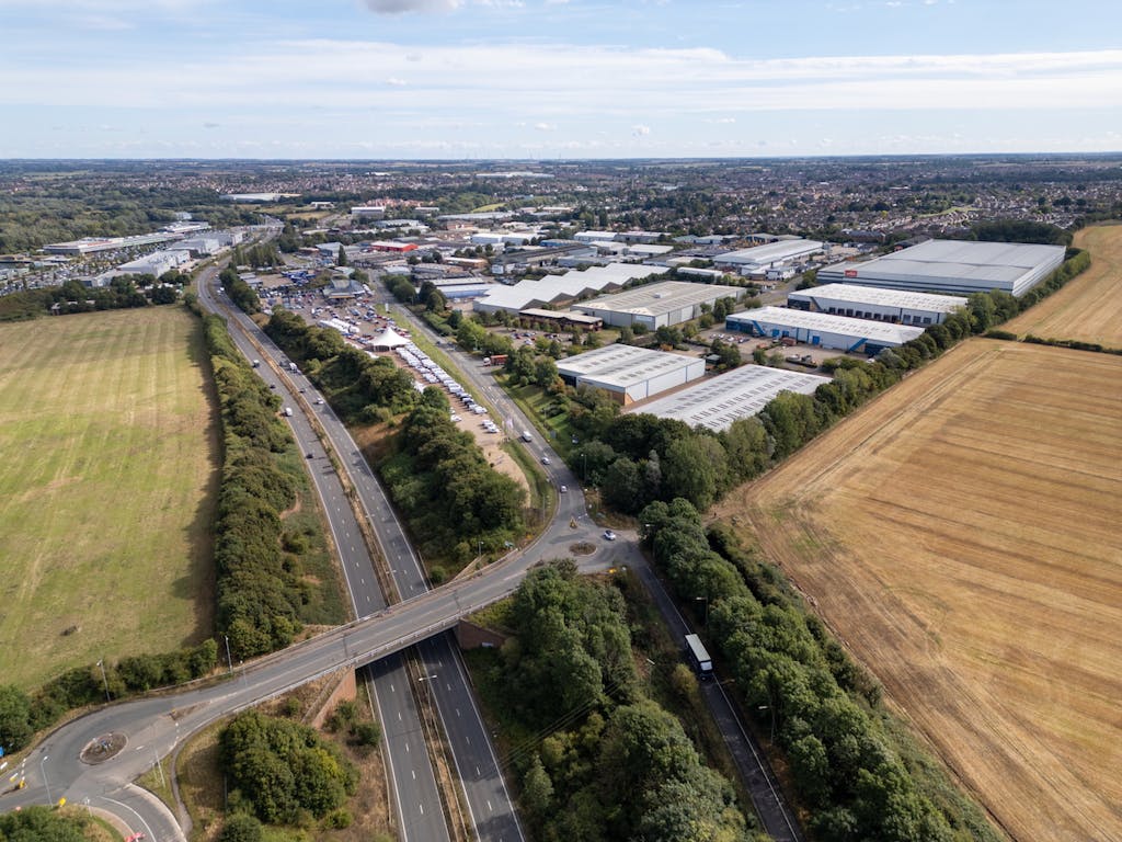 13924  RUSHDEN AERIAL78