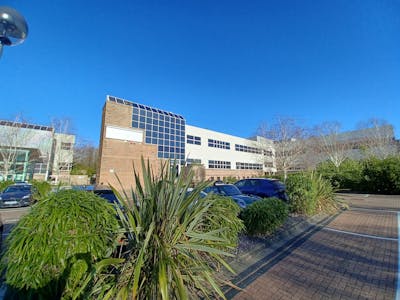 St. James House, Bracknell, Office To Let - 20240126_123049.jpg