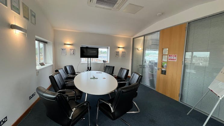 63 Milford Road, Reading, Investment / Office To Let / For Sale - Second Floor Boardroom