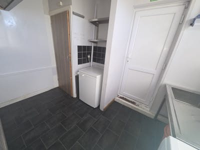 122 Eastwood Old Road, Leigh-on-Sea, Retail To Let - WhatsApp Image 2026-04-20 at 14.48.06.jpeg