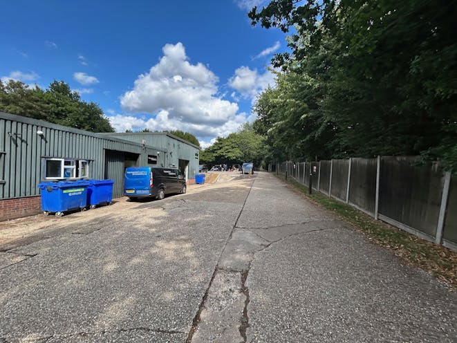Unit 3, Hook, Warehouse & Industrial To Let - IMG_8775.jpg