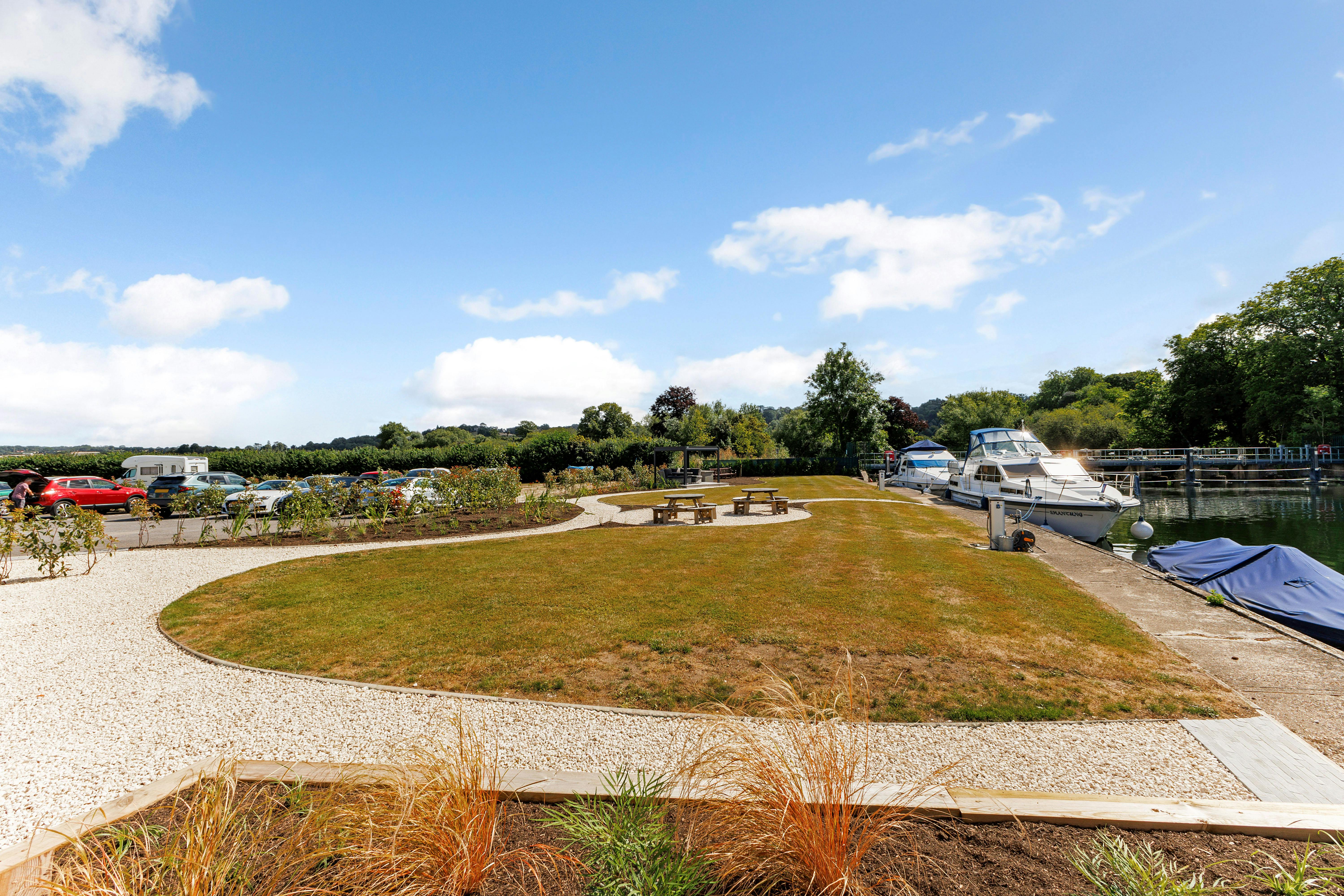 DB Marine Building, Ferry Lane, Cookham on Thames, Offices To Let - 95149_D B Marine Cookham Bridge 8.jpg