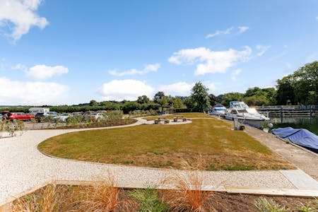 DB Marine Building, Ferry Lane, Cookham on Thames, Office To Let - 95149_D B Marine Cookham Bridge 8.jpg