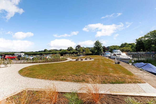 DB Marine Building, Ferry Lane, Cookham on Thames, Offices To Let - 95149_D B Marine Cookham Bridge 8.jpg