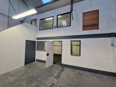 Unit 26 The Tanneries, Havant, Industrial / Warehouse To Let - 20260105_144334.jpg