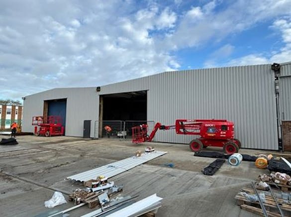 Unit 21/22, Botany Trading Estate, Tonbridge, Industrial To Let - 21 22 Botany main 3.JPG