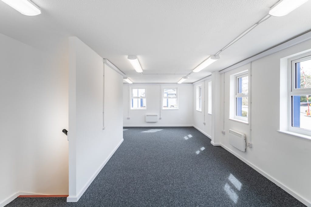 Lawrence Way Ind Estate - Dunstable-56