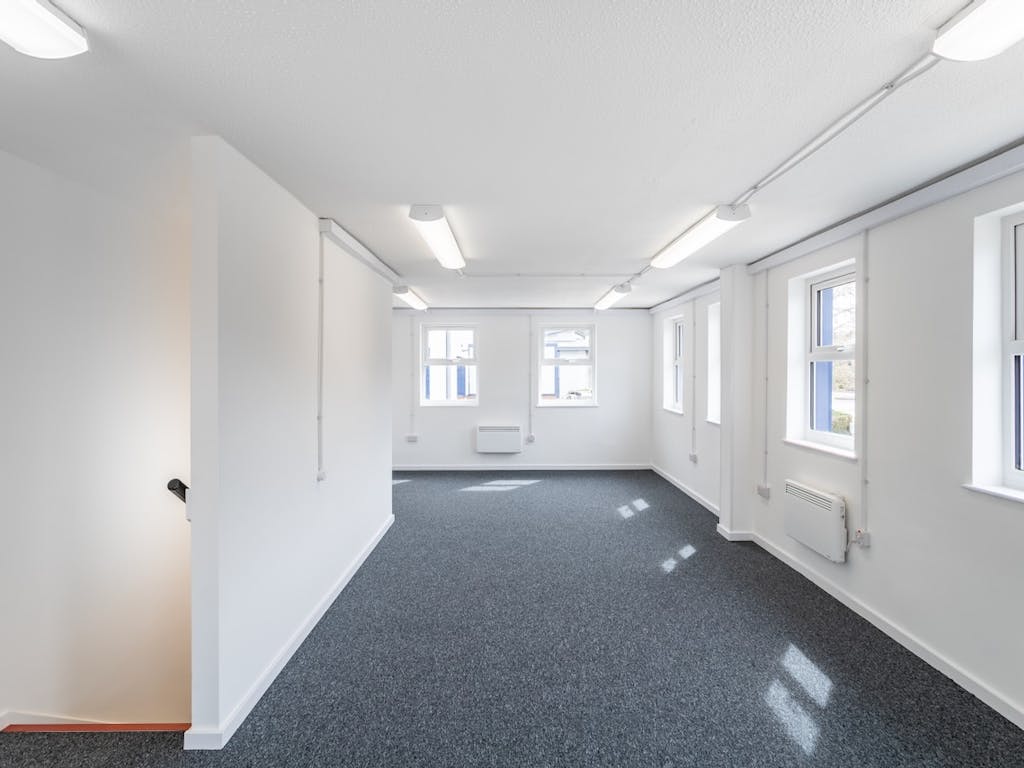 Lawrence Way Ind Estate - Dunstable-56