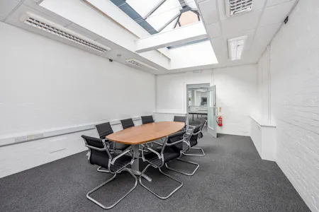 Unit A, 142 Old Shoreham Road, Hove, E (Commercial / Business / Service) / Office / Studio / Gallery / Studio / Workshop To Let - Old Shoreham Road, 142, Unit A-003.JPG