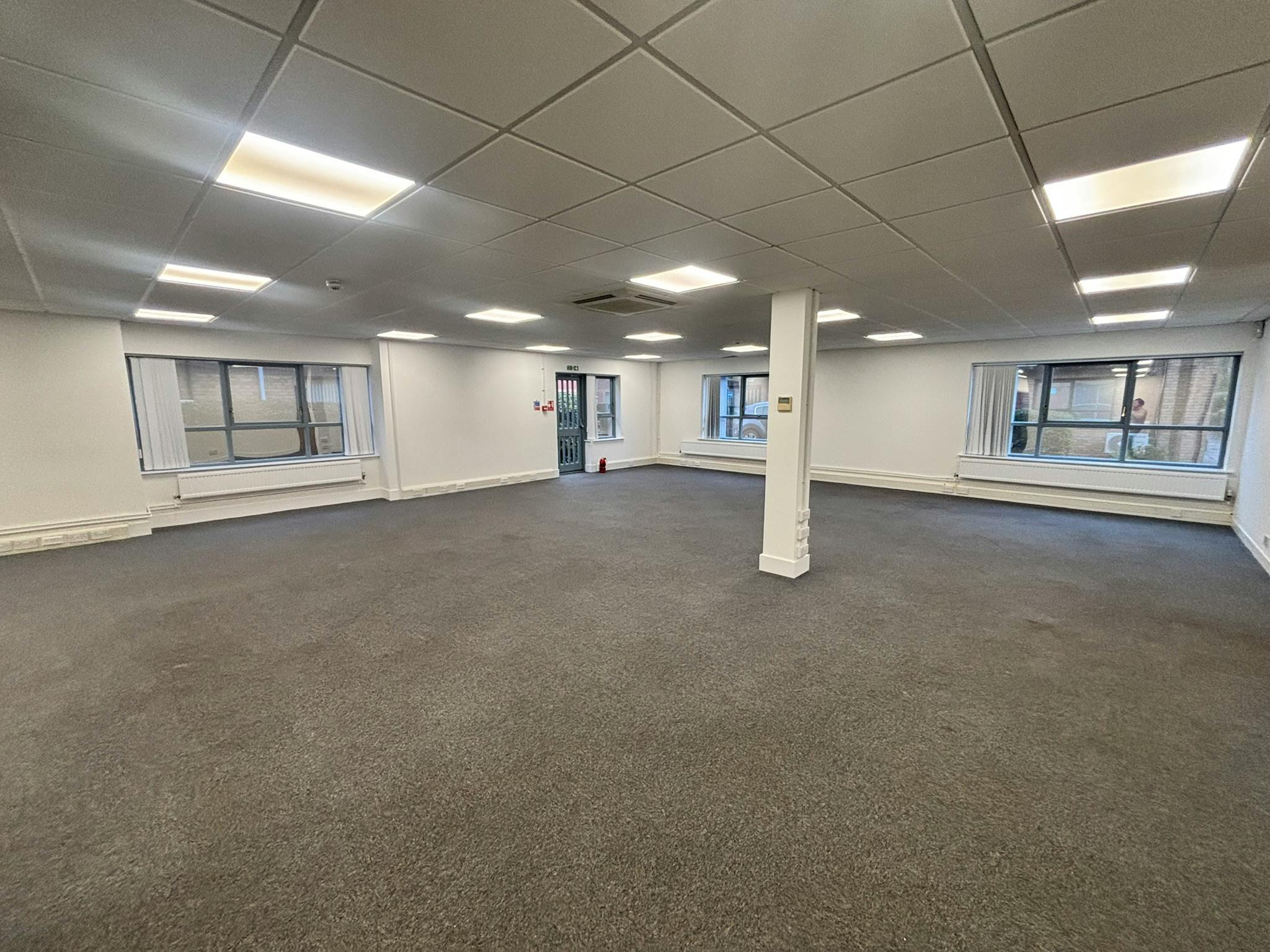 Office in Portsmouth - photo 3