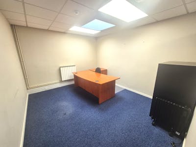 Hyde Business Hub, 111-113 The Mall, Hyde, Office To Let - 20260205_132837.jpg