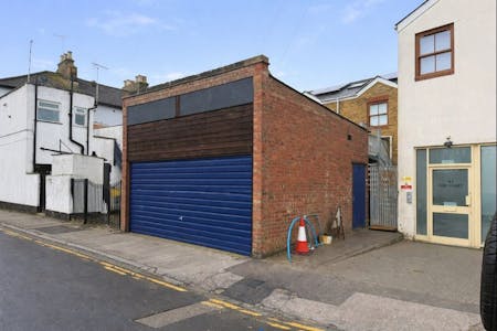 Rear of 35 Broadway, Leigh-On-Sea, Industrial / Storage / Workshops To Let - ec9c8b46-b183-4626-87f6-fe63ee75ebd8-md.jpg