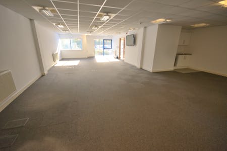 Unit 2B Crown Business Park, Rochdale, Office To Let - CSC_0014.JPG