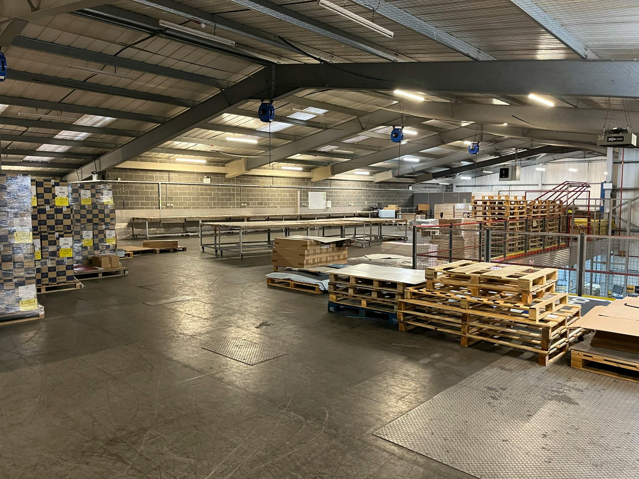 Industrial Unit in Bromley by Bow - photo 3