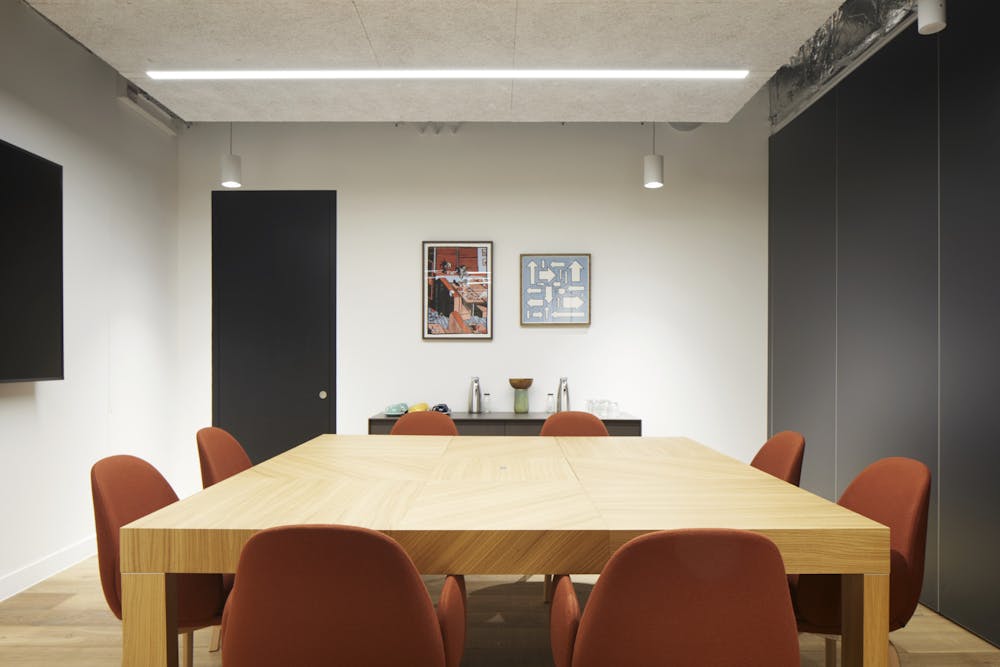 21-33 Great Eastern Street - Meeting Room.jpg