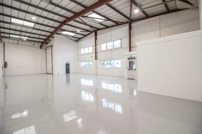 Unit 11, Barratt Way Industrial Estate, Harrow, Industrial / Warehouse To Let - 2.jpg