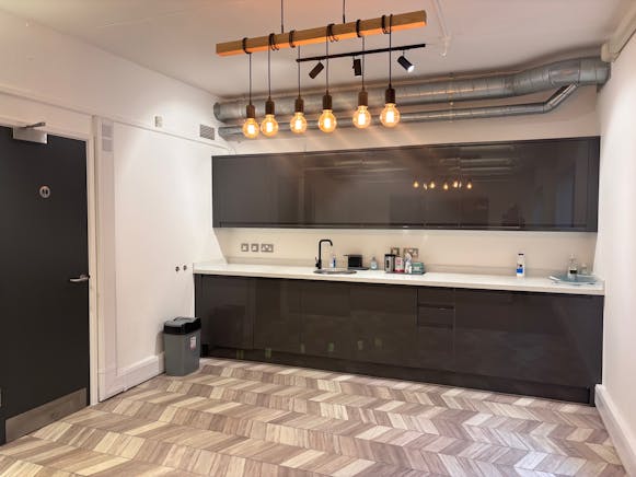 6 The Sanctuary, Ham Green, Office For Sale - IMG_9144.jpeg