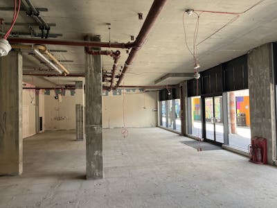 Unit 20 Octagon Parade, High Wycombe, E (Commercial / Business / Service) / Retail To Let - IMG_5001.JPG