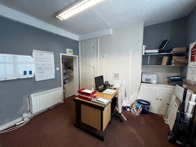 29 Carter Gate, Newark, Retail To Let - IMG_3918.jpg