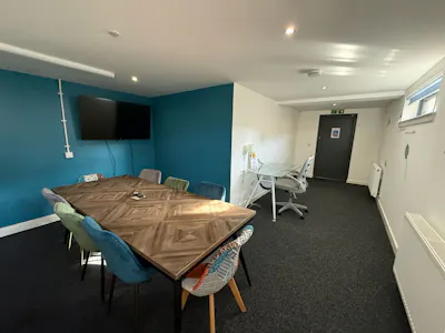 133A Glasgow Road, Bathgate, Retail To Let - WhatsApp Image 2026-05-25 at 10.27.51 (1).jpeg