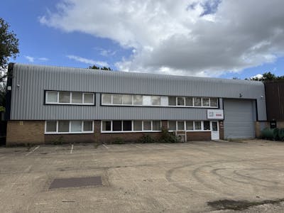 Unit 2, Wokingham, Industrial / Warehouse Lease Assignment - IMG_2043.jpeg